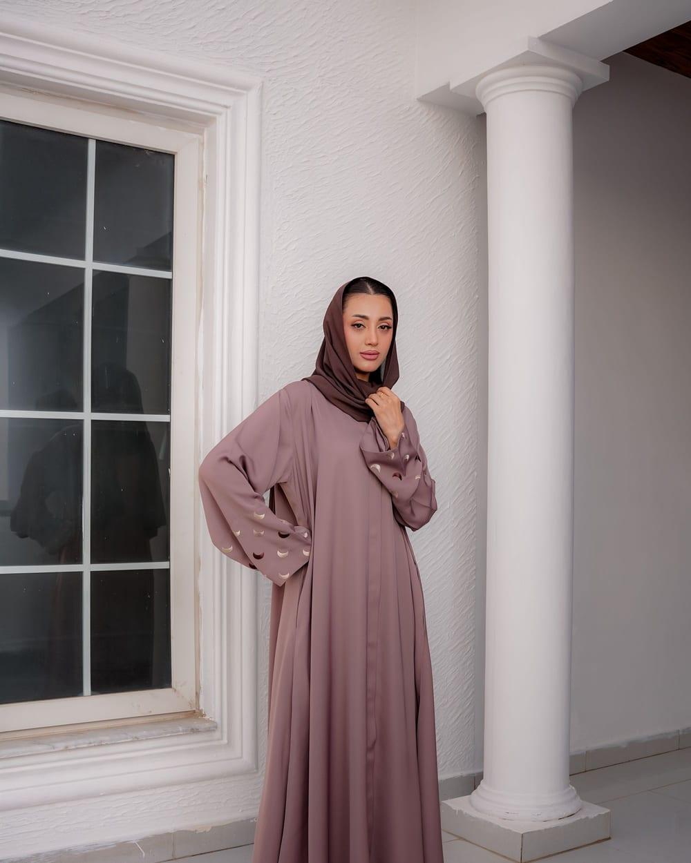 Instagram gönderisi: gül kurusu elbise